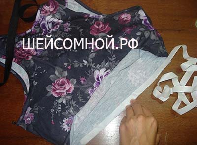 как обрезать футболку в майку