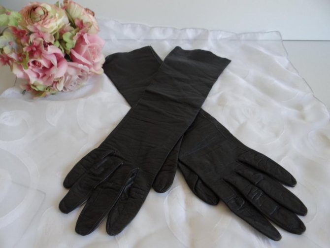 лайковые перчатки