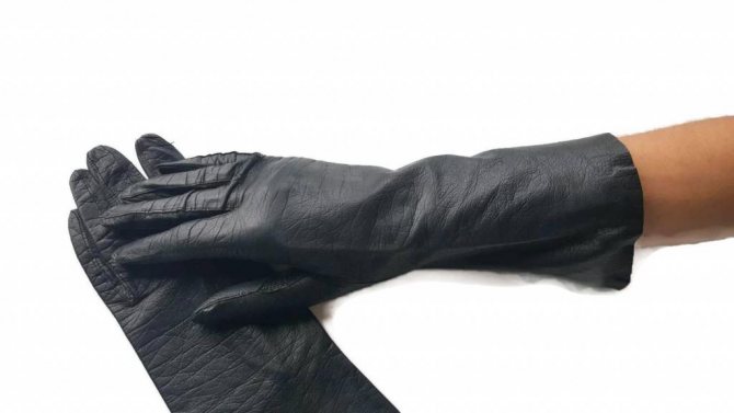 перчатки из кожи