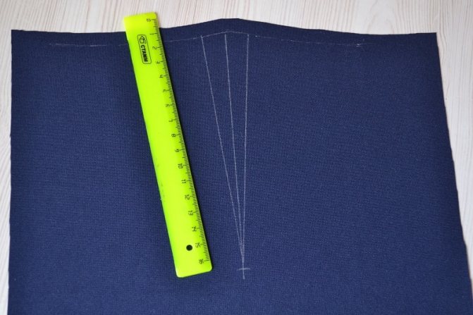 Разметка вытачки на ткани