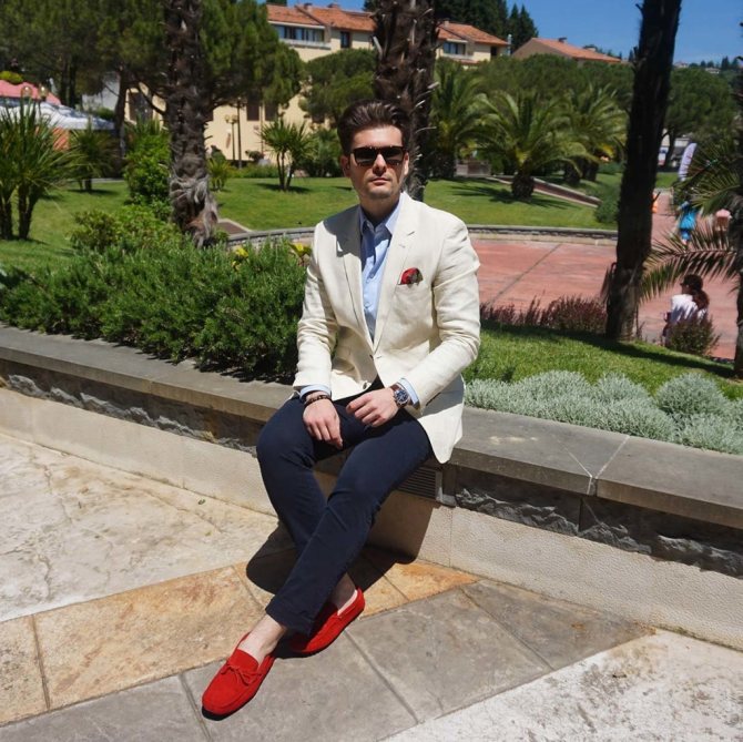 С чем носить мокасины