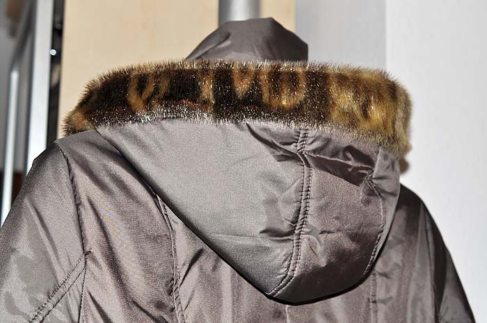 Опушка капюшона из меха